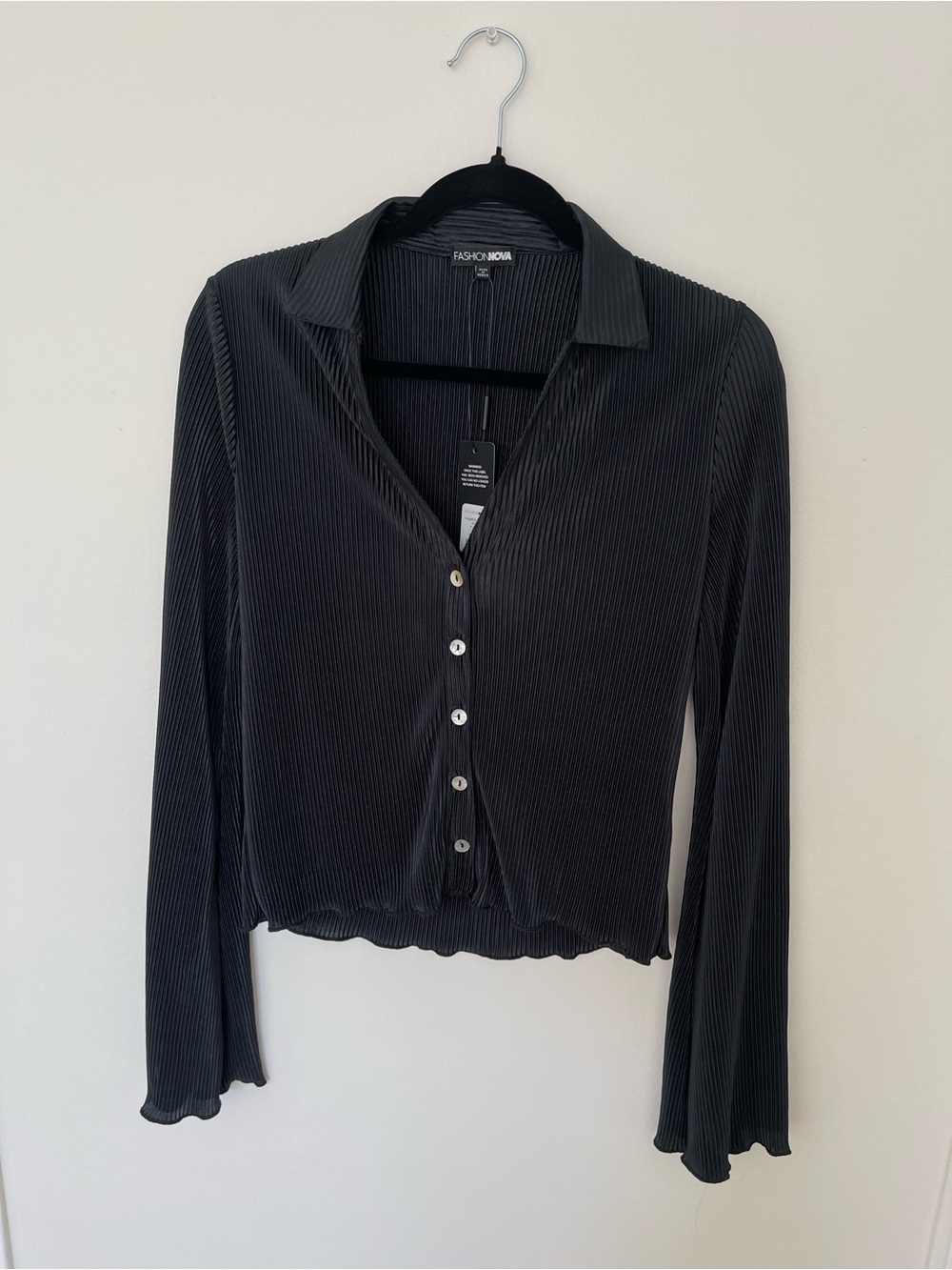 Fashion Nova Black Button-Down Collared Top